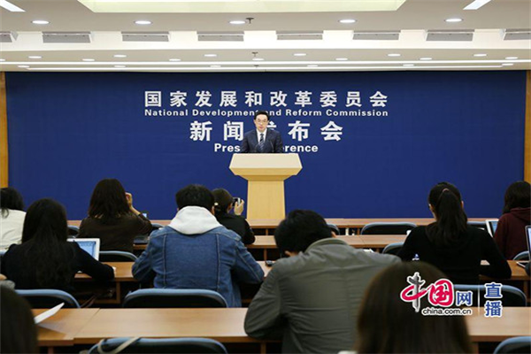 4月10日香港六福珠宝黄金价格33260港币两